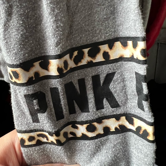 PINK by Victoria Secret Long Sleeve - Picture 4 of 4